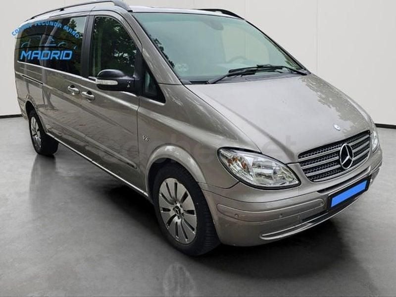 Usado Mercedes Viano 204 CV (150 kW) 2009 Beige Monovolumen