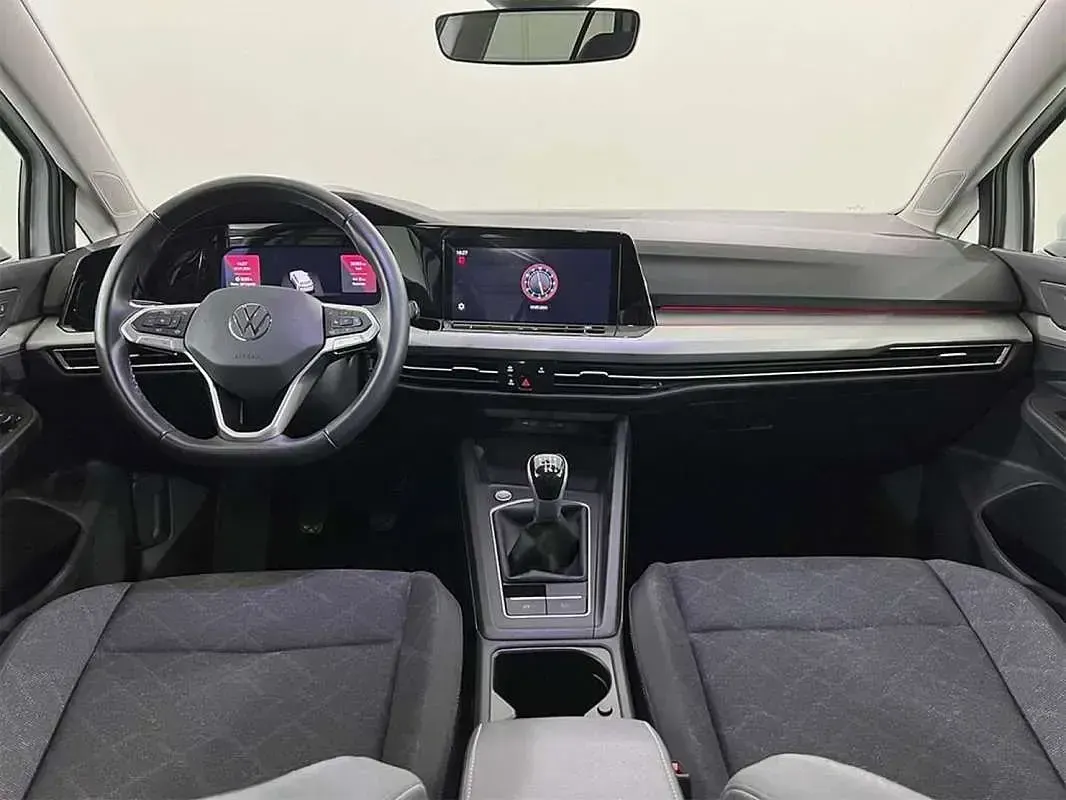 Usado VW Golf VIII Life 116 CV (85 kW) 2024 Blanco Utilitario