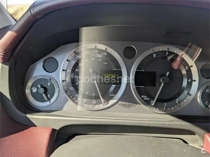 Usado Aston Martin DB9 450 CV (330 kW) 2004 Negro Coupe