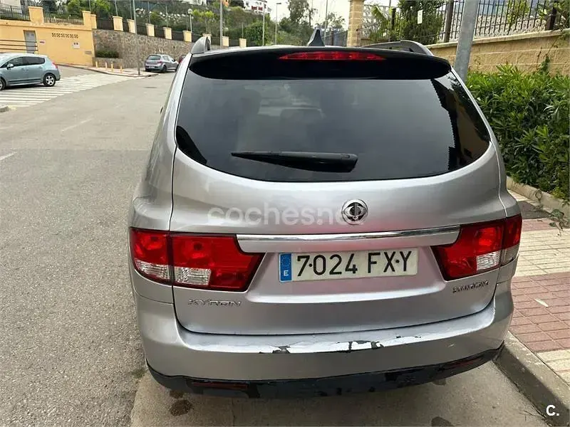 Usado SsangYong Kyron Limited 165 CV (121 kW) 2007 Gris / plata SUV