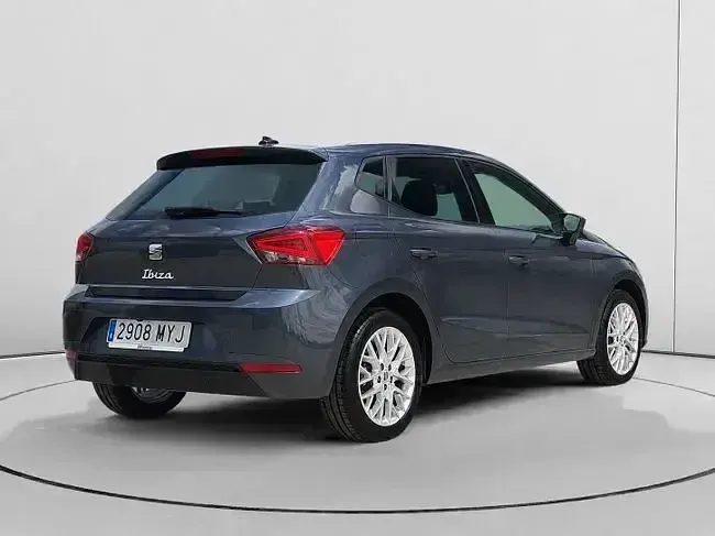 Usado Seat Ibiza XCELLENCE 115 CV (84 kW) 2025 Gris Utilitario