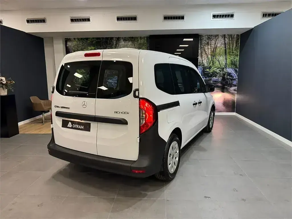 Nuevo Mercedes Citan 110 95 CV (69 kW) 2026 Blanco Monovolumen