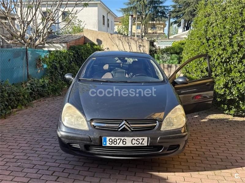 Usado Citroën C5 110 HP (80 kW) 2004 Preto Sedan
