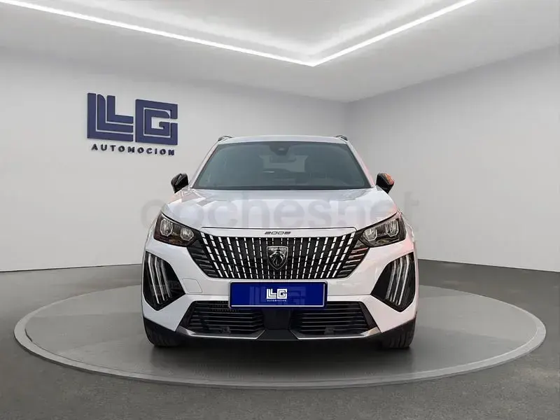 Usado Peugeot 2008 Allure 131 CV (96 kW) 2023 Blanco SUV