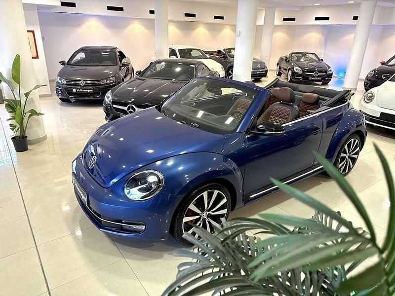 Usado VW Beetle R-line 210 CV (154 kW) 2014 Azul Utilitario