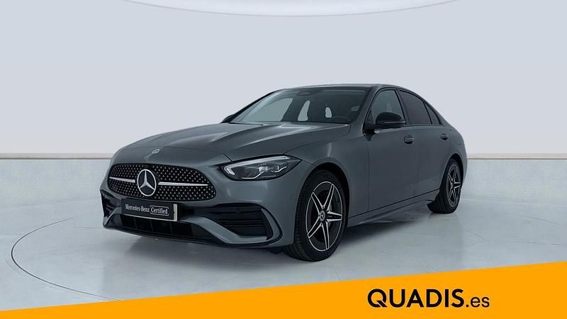Gris Usado 2024 Mercedes C300e Berlina | 48.850 € (Precio justo) - Imagen 1/4