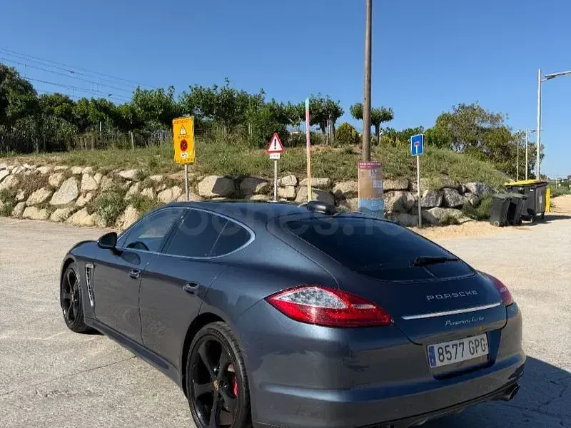 Usado Porsche Panamera Turbo 500 CV (367 kW) 2009 Azul Berlina