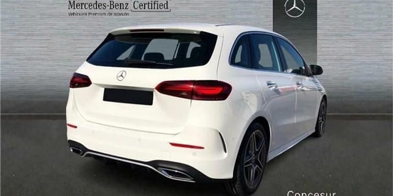 Usado Mercedes B250e 218 CV (160 kW) 2024 Blanco Monovolumen