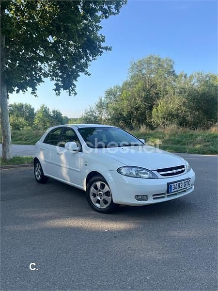 Blanco Usado 2010 Chevrolet Lacetti CDX Berlina | 3650 € (Buen precio) - Imagen 1/4