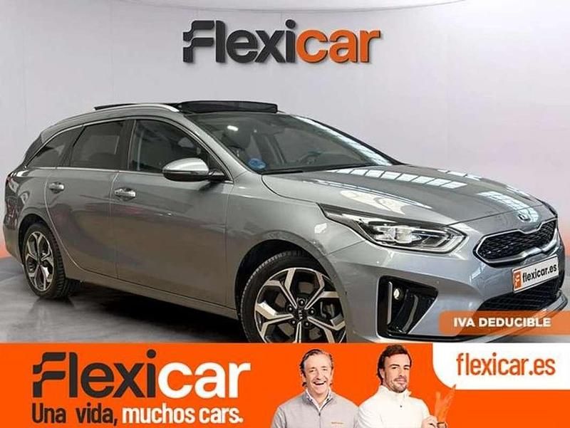 Gris Usado 2022 Kia Ceed Utilitario | 18.490 € (Precio justo) - Imagen 1/4