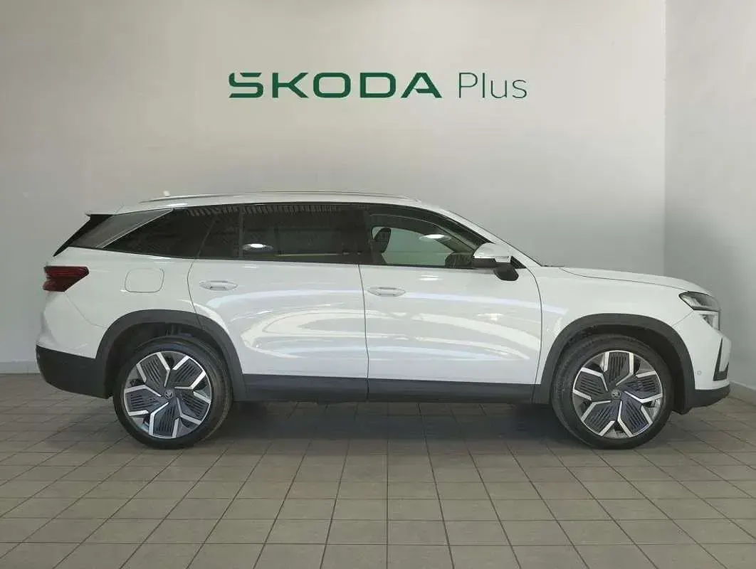 Usado Skoda Kodiaq 204 CV (150 kW) 2025 Blanco SUV