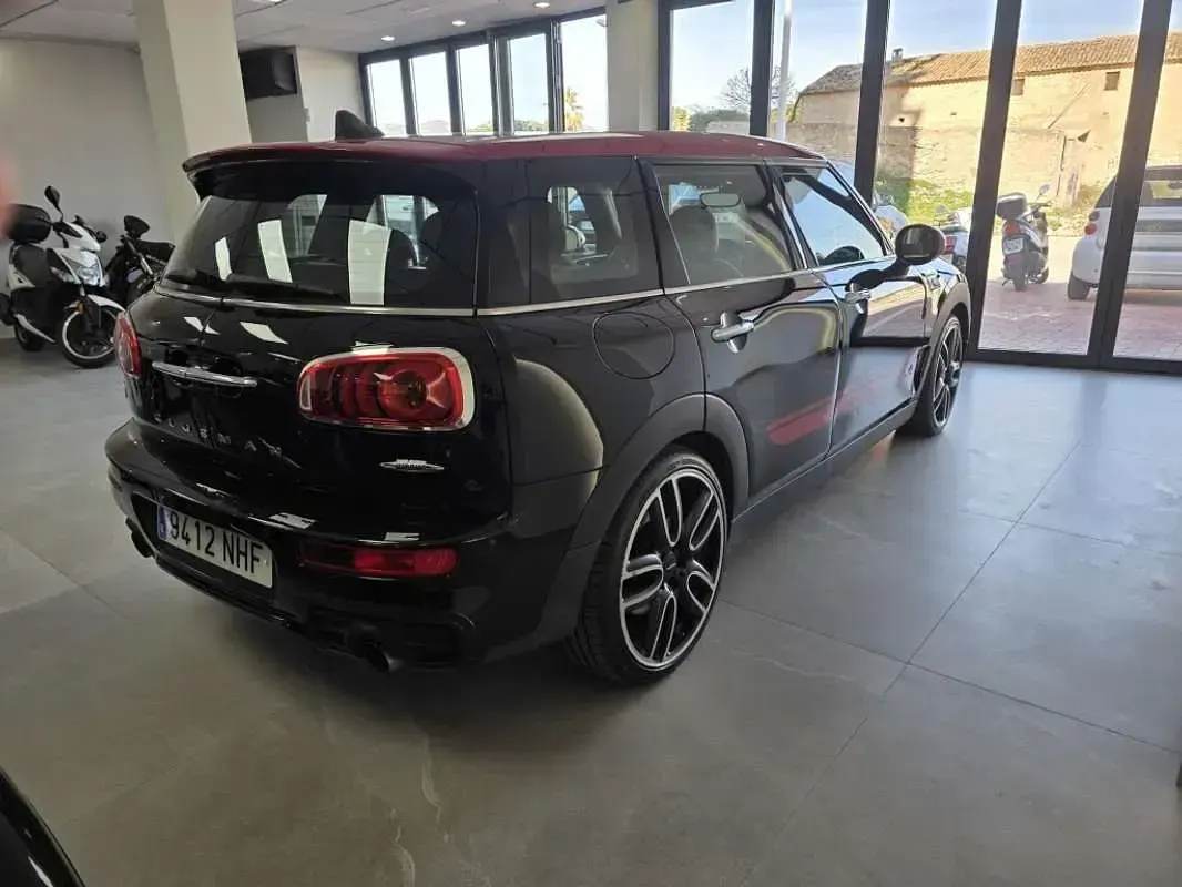Usado Mini John Cooper Works Clubman 231 CV (169 kW) 2018 Negro Familiar
