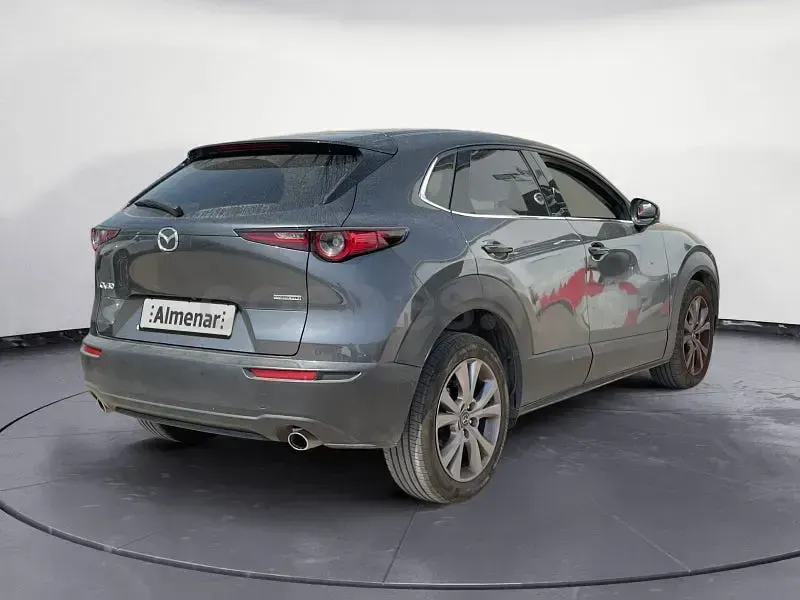 Usado Mazda CX-30 122 CV (89 kW) 2022 Gris / plata SUV