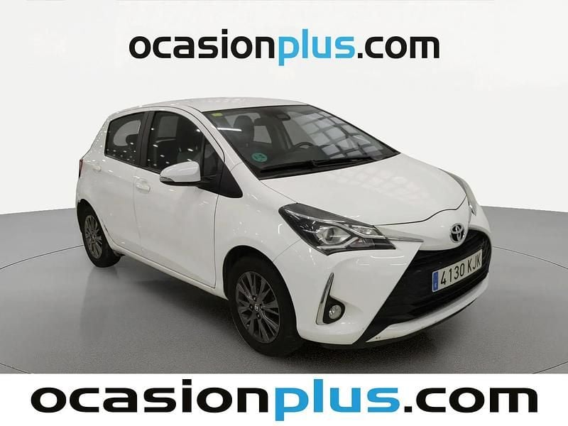 Begagnad Toyota Yaris Active 111 HK (81 kW) 2018 Vit