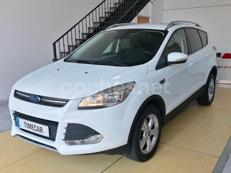 Blanco Usado 2016 Ford Kuga Trend SUV | 10.990 € (Buen precio) - Imagen 1/4