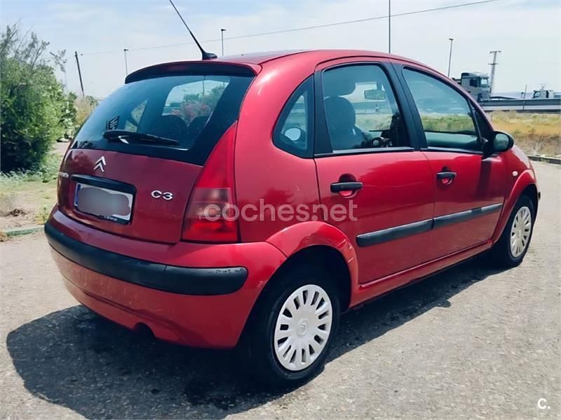 Usado Citroën C3 Exclusive 70 CV (51 kW) 2005 Rojo Berlina