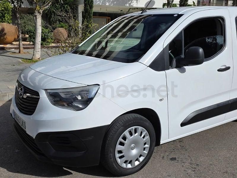 Usado Opel Combo Life Expression 102 CV (75 kW) 2020 Blanco Monovolumen