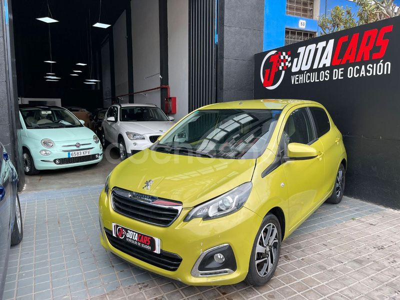 Verde Usado 2019 Peugeot 108 Allure Utilitario | 7990 € (Buen precio) - Imagen 1/4