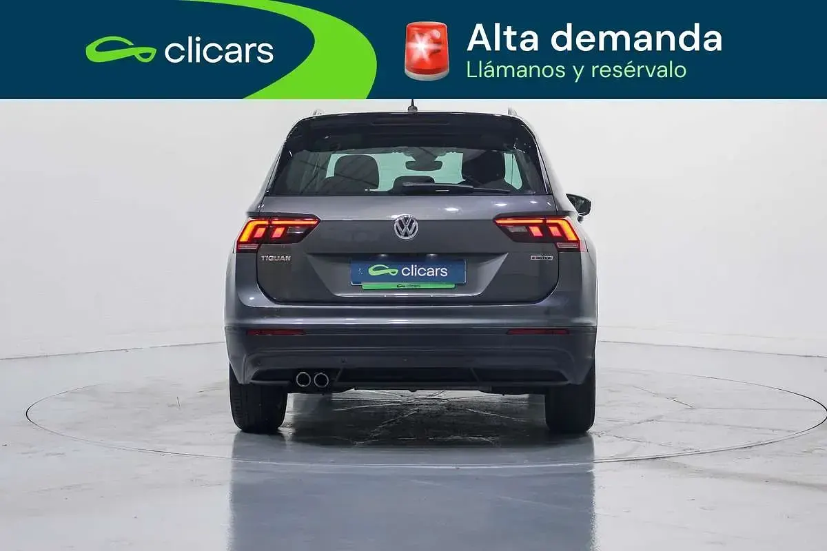 Usado VW Tiguan 150 CV (110 kW) 2018 Gris SUV