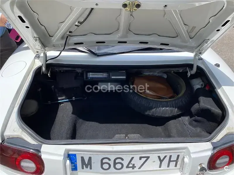 Usado Mazda MX5 115 CV (84 kW) 1990 Blanco Descapotable