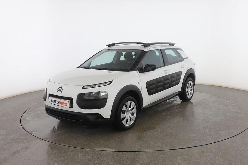 Usado Citroën C4 Feel 100 CV (73 kW) 2017 Blanco SUV