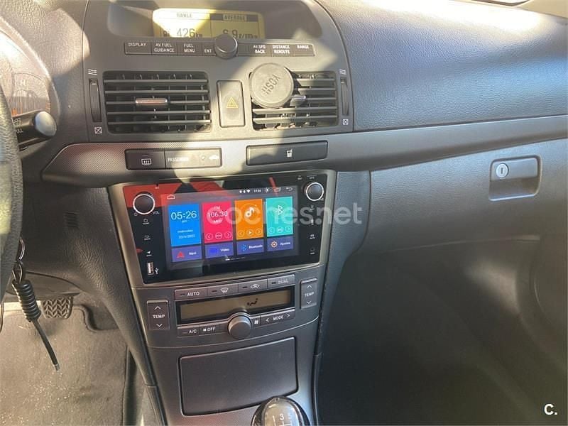 Usado Toyota Avensis Sol 129 CV (94 kW) 2005 Azul Berlina