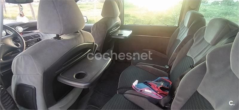 Usado Citroën C8 120 CV (88 kW) 2007 Gris / plata Monovolumen