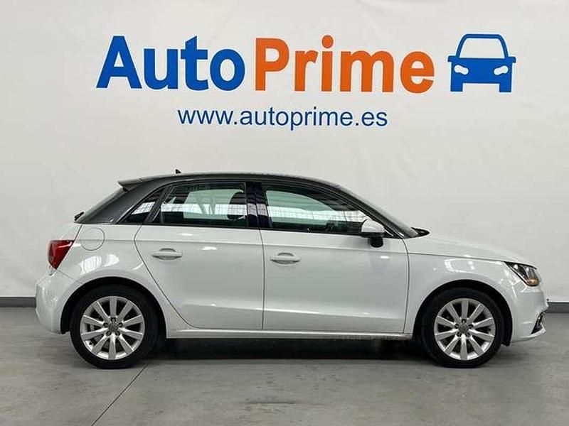 Usado Audi A1 Sportback Ambition 86 CV (63 kW) 2013 Blanco Utilitario