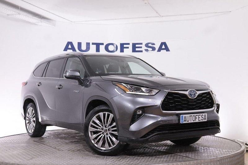 Usado Toyota Highlander Advance 246 CV (180 kW) 2021 Gris titanio SUV