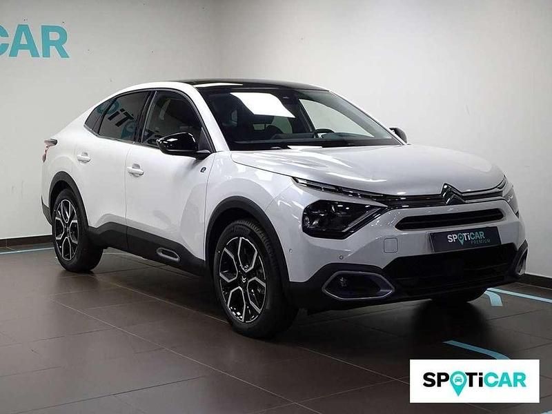 Usado Citroën e-C4 Shine 100 kW (136 CV) 2023 Blanco Utilitario