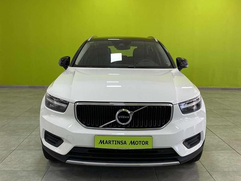 Usado Volvo XC40 Momentum 197 CV (144 kW) 2022 Blanco SUV