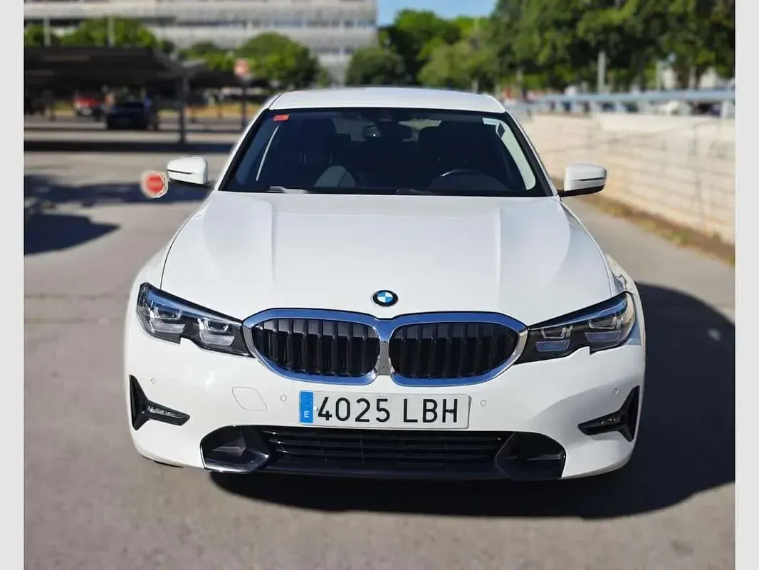 Usado BMW 320 Comfort Edition 190 CV (139 kW) 2019 Blanco Berlina