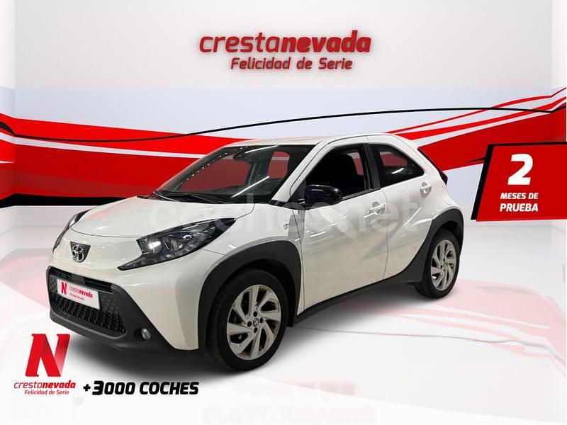 Blanco Usado 2022 Toyota Aygo X Play SUV | 13.990 € (Buen precio) - Imagen 1/4