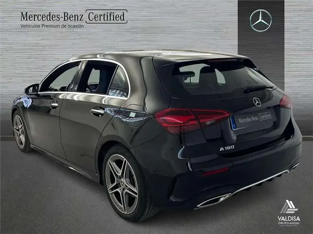 Usado Mercedes A180 136 CV (100 kW) 2025 Berlina