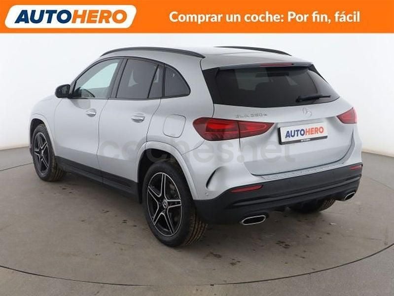 Usado Mercedes GLA250 AMG line 218 CV (160 kW) 2023 Gris SUV