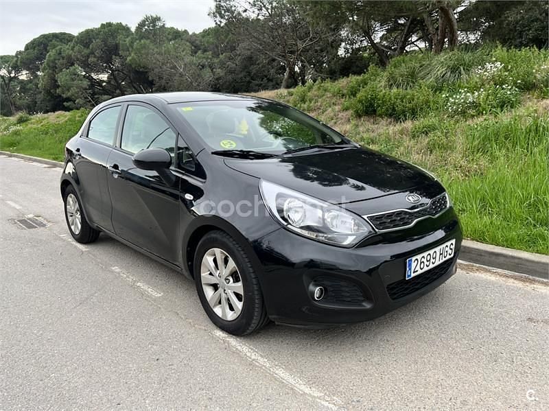 Usado Kia Rio 90 CV (66 kW) 2011 Negro Berlina