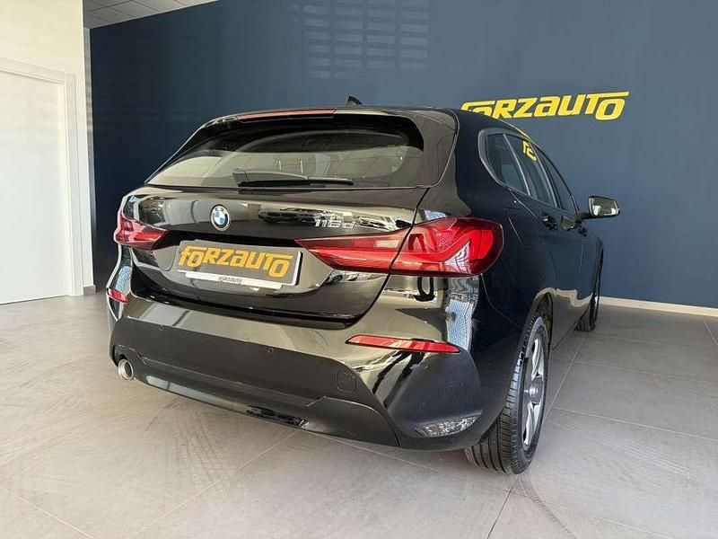 Usado BMW 116 116 CV (85 kW) 2022 Negro Utilitario