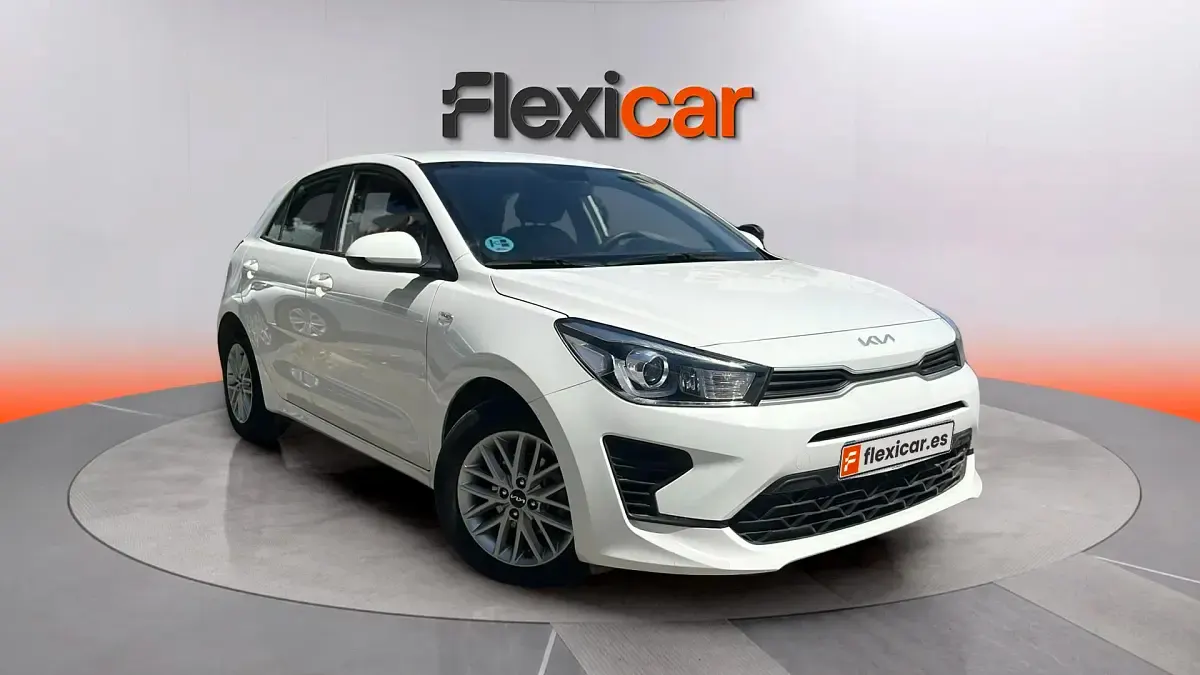 Usado Kia Rio 84 CV (61 kW) 2022 Berlina