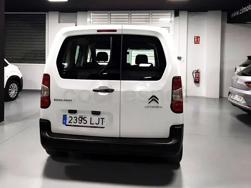 Usado Citroën Berlingo Live 102 CV (75 kW) 2020 Blanco Monovolumen
