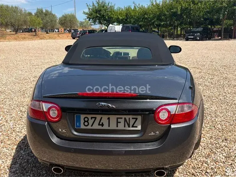 Usado Jaguar XK8 298 CV (219 kW) 2007 Gris / plata Descapotable