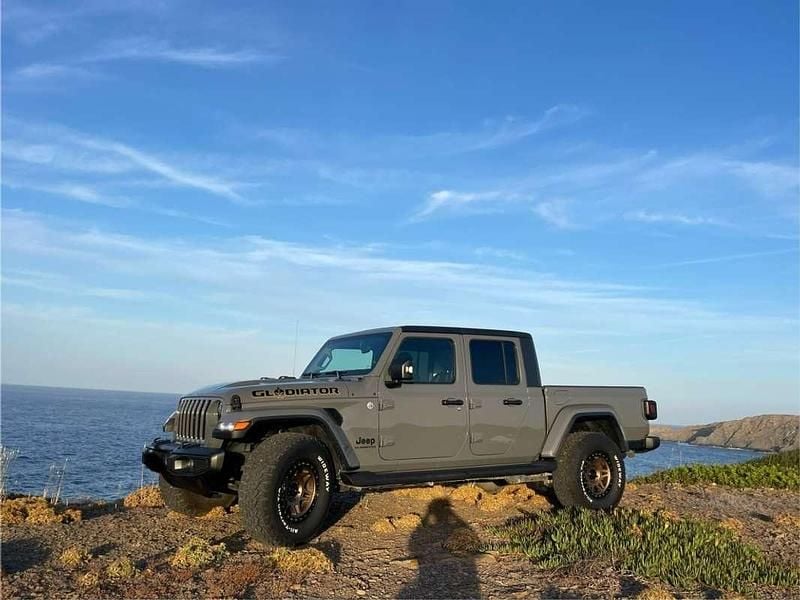 Usado Jeep Gladiator 2021 Gris Pickup/Camioneta