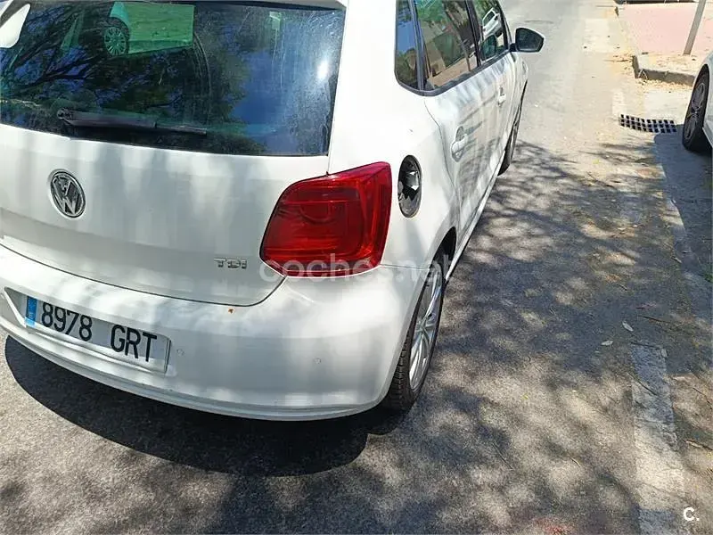 Usado VW Polo 105 CV (77 kW) 2014 Blanco Berlina