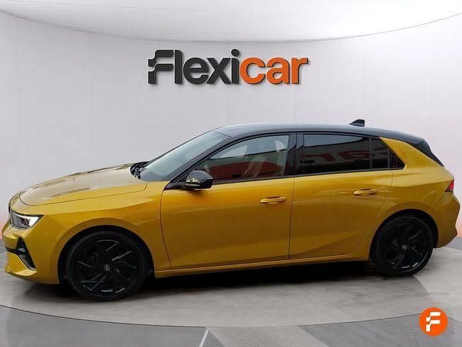 Usado Opel Astra Elegance 130 CV (95 kW) 2023 Amarillo Berlina