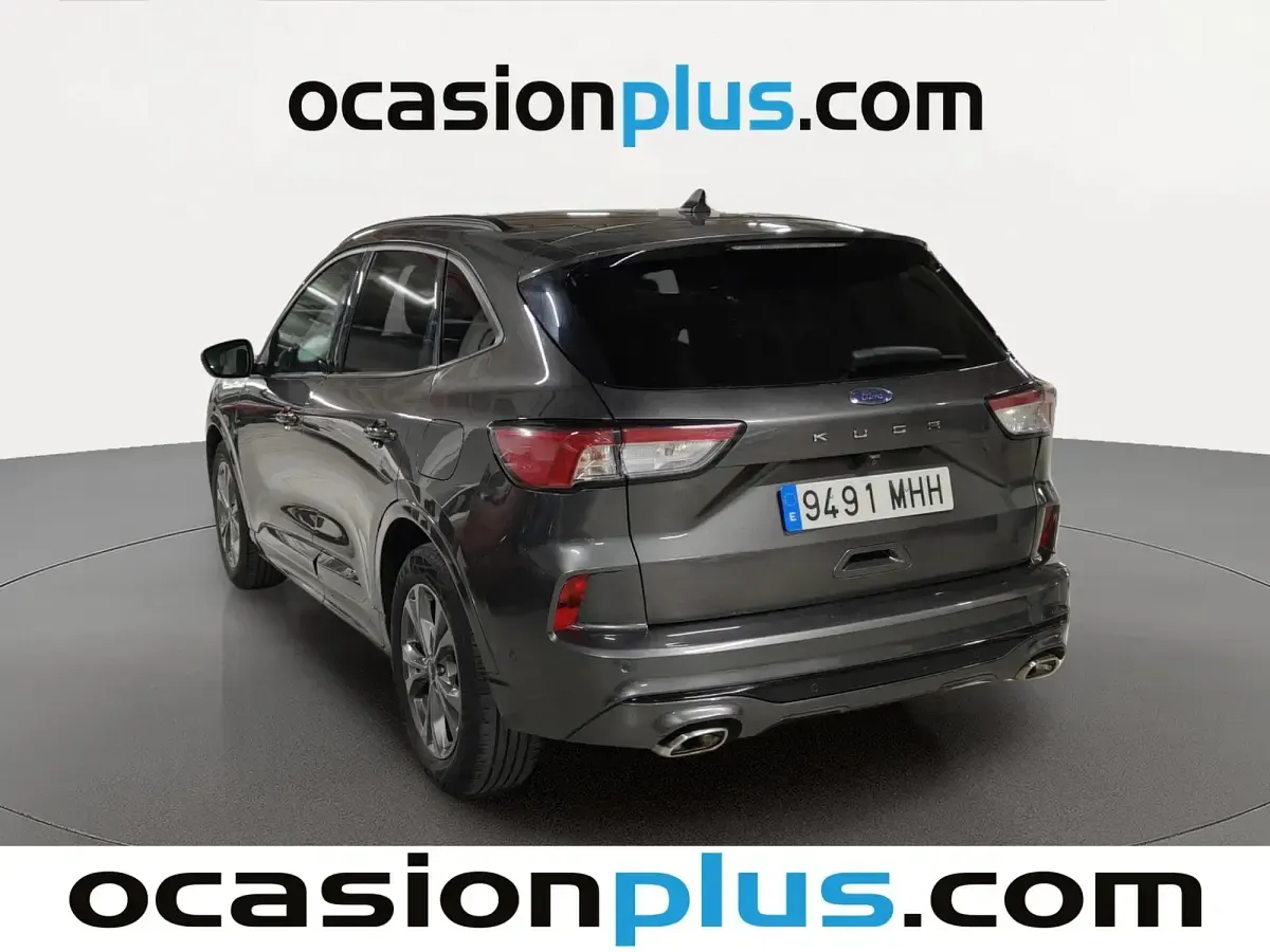 Usado Ford Kuga ST-Line 150 CV (110 kW) 2023 Gris SUV
