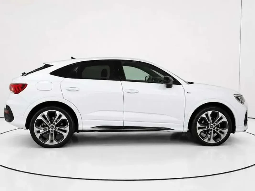 Usado Audi Q3 Ambiente 150 CV (110 kW) 2024 Blanco SUV