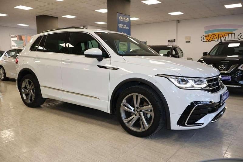 Usado VW Tiguan R-line 150 CV (110 kW) 2021 Blanco SUV