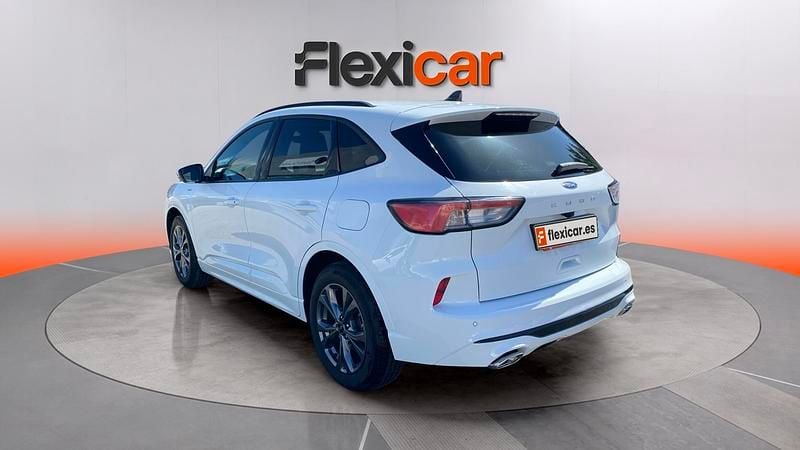 Usado Ford Kuga ST-Line 150 CV (110 kW) 2022 Blanco SUV