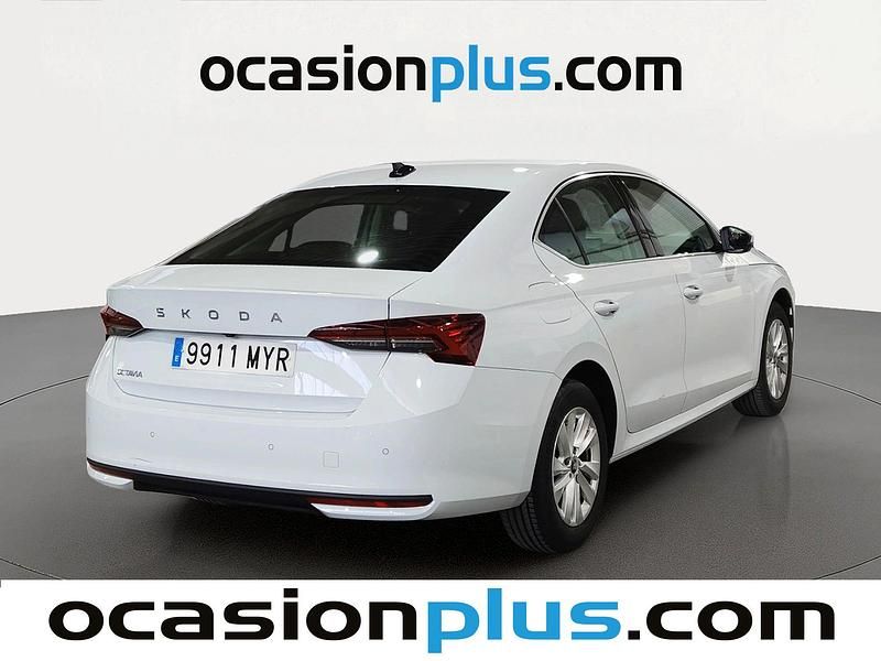 Usado Skoda Octavia Selection 150 CV (110 kW) 2025 Blanco Berlina