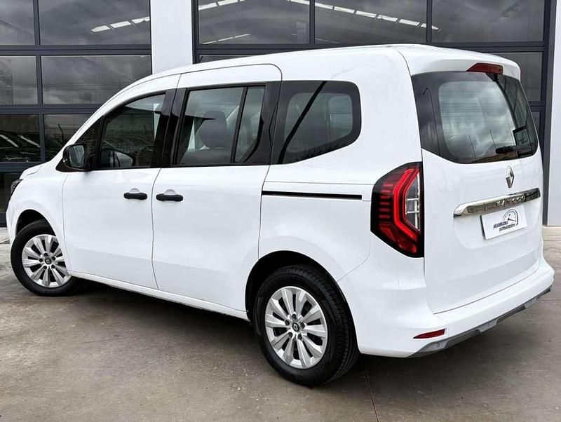 Usado Renault Kangoo Edition One 95 CV (69 kW) 2021 Blanco Monovolumen