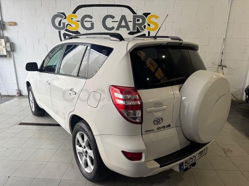 Usado Toyota RAV4 Executive 150 CV (110 kW) 2012 Blanco SUV